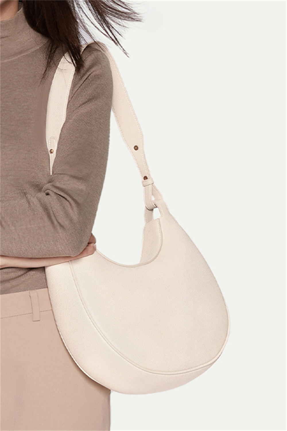 Genuine Leather Crescent High-Capacity New Women's
